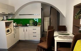 Viva House